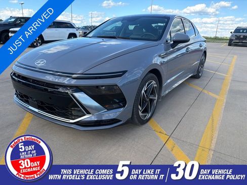 Used 2025 Hyundai Sonata SEL FWD image 7