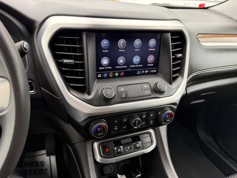 Used 2023 GMC Acadia SLE w/ Driver Convenience Package image 32