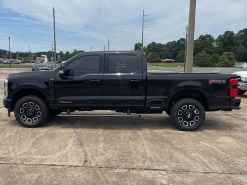 Used 2026 Ford F250 Platinum w/ FX4 Off-Road Package AWD/4WD image 8