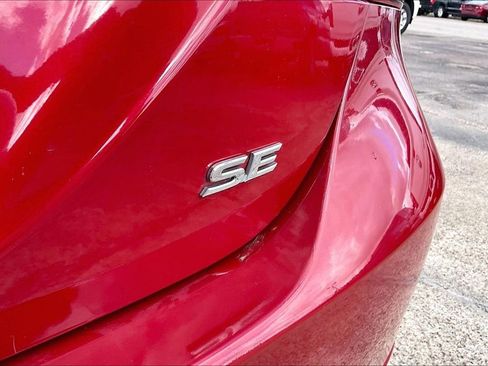 Used 2022 Toyota Camry SE image 21