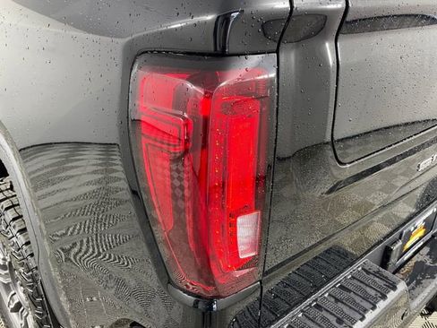 New 2026 GMC Sierra 1500 AT4 w/ AT4 Premium Package AWD/4WD image 14