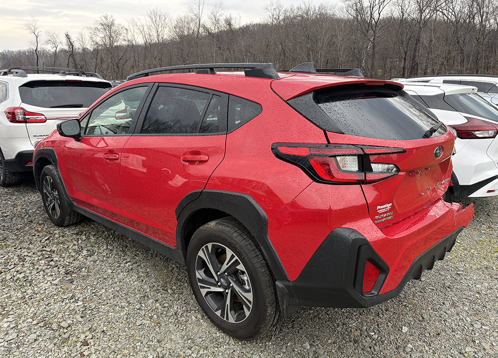 Used 2025 Subaru Crosstrek 2.5i Premium AWD/4WD image 2