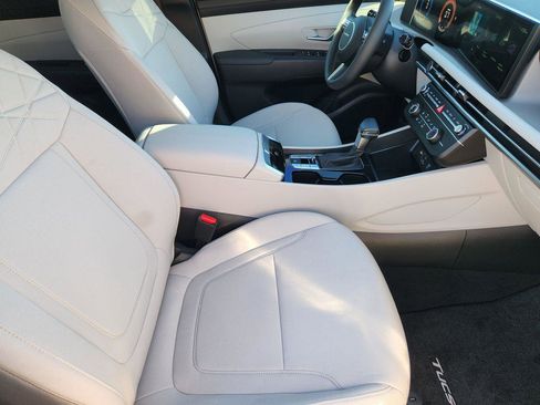 New 2026 Hyundai Tucson SE image 11