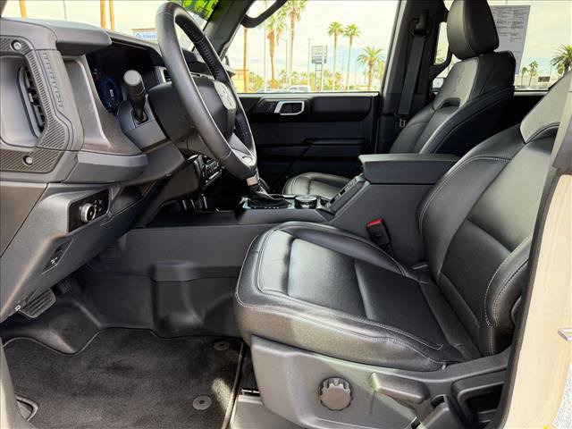 Used 2026 Ford Bronco Badlands AWD/4WD image 6