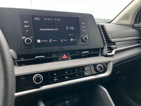 Used 2025 Kia Sportage LX image 20