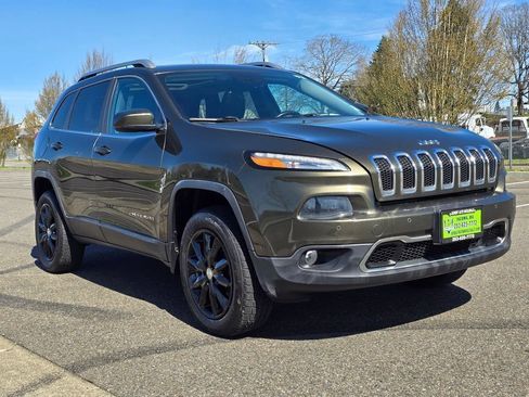 Used 2014 Jeep Cherokee Limited AWD/4WD image 7