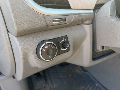 Used 2017 Chevrolet Traverse LS image 20