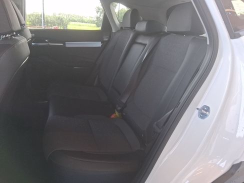 New 2026 Kia Seltos S FWD image 18