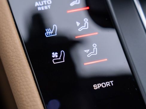 New 2026 Porsche Macan image 31