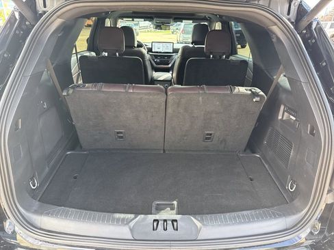 Certified 2025 Ford Explorer Platinum w/ Ultimate Package image 29