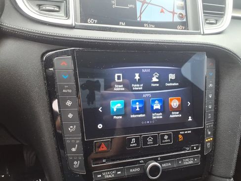Used 2019 INFINITI QX50 Essential w/ Sensory Package FWD image 23