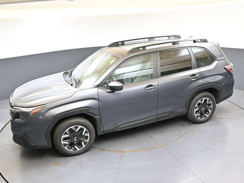 Used 2025 Subaru Forester Premium AWD/4WD image 37