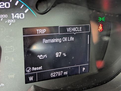 Used 2018 Chevrolet Trax LT w/ Redline Edition FWD image 21