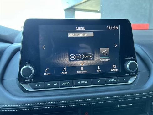 Used 2021 Nissan Rogue S image 27