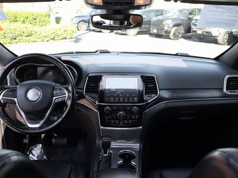 Used 2020 Jeep Grand Cherokee Limited image 24