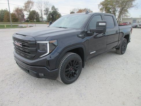 New 2026 GMC Sierra 1500 Elevation w/ Max Trailering Package AWD/4WD image 9