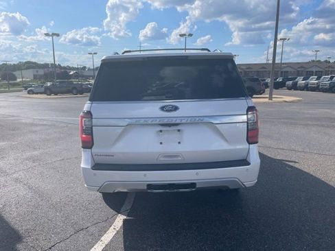 Used 2018 Ford Expedition Platinum RWD image 4