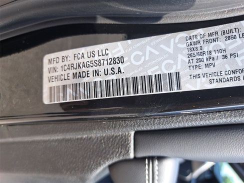 New 2025 Jeep Grand Cherokee L Laredo w/ Luxury Tech Group I image 37