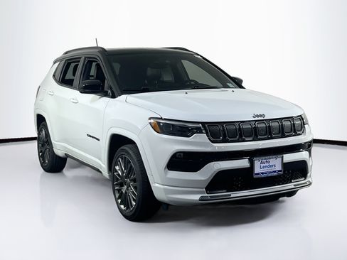 Used 2022 Jeep Compass High Altitude AWD/4WD image 3