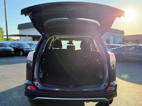 Used 2017 Toyota RAV4 XLE FWD image 40