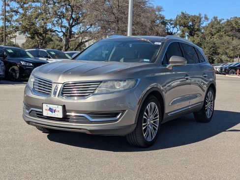 Used 2017 Lincoln MKX Reserve w/ Lincoln MKX Climate Package image 7