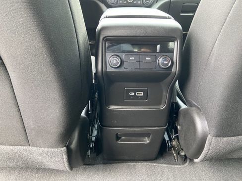 Used 2022 GMC Acadia SLE w/ Elevation Edition FWD image 50