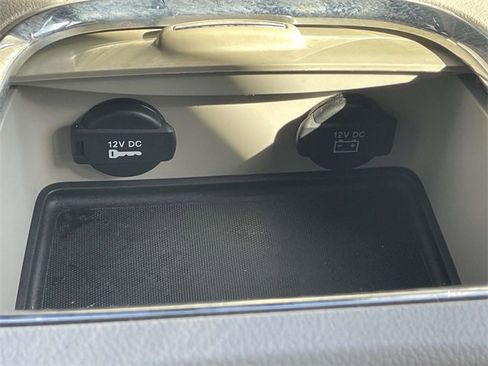 Used 2019 Dodge Grand Caravan SXT image 27