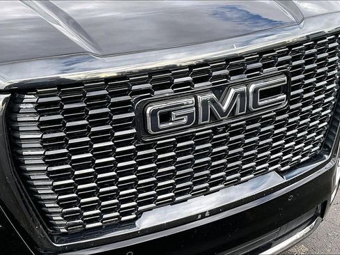 Used 2023 GMC Yukon Denali Ultimate w/ LPO, Floor Liner Package image 31