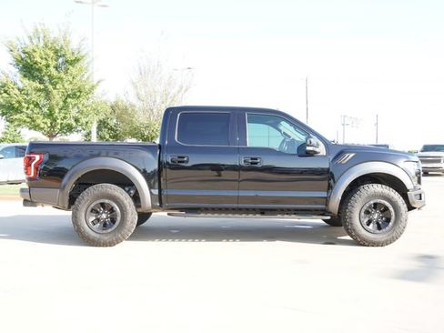 Used 2018 Ford F150 Raptor w/ Equipment Group 802A Luxury AWD/4WD image 10