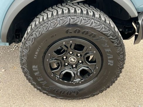 Used 2023 Ford Bronco Wildtrak image 10