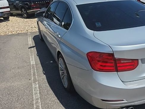 Used 2013 BMW 328i Sedan RWD image 13