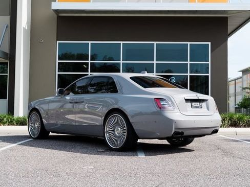 Used 2024 Rolls-Royce Ghost Black Badge AWD/4WD image 5