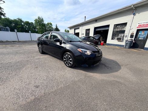 Used 2014 Toyota Corolla LE FWD image 15