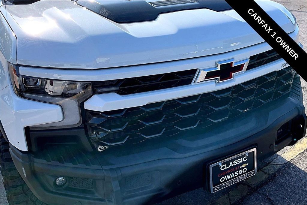 Used 2024 Chevrolet Silverado 1500 ZR2 w/ ZR2 Bison Edition AWD/4WD image 32