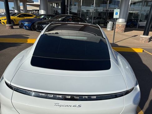 Used 2022 Porsche Taycan 4S image 5