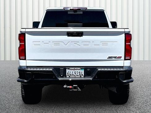 Used 2024 Chevrolet Silverado 2500 ZR2 w/ Technology Package AWD/4WD image 24