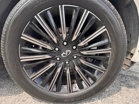Used 2020 INFINITI QX80 Limited w/ All-Season Package AWD/4WD image 37