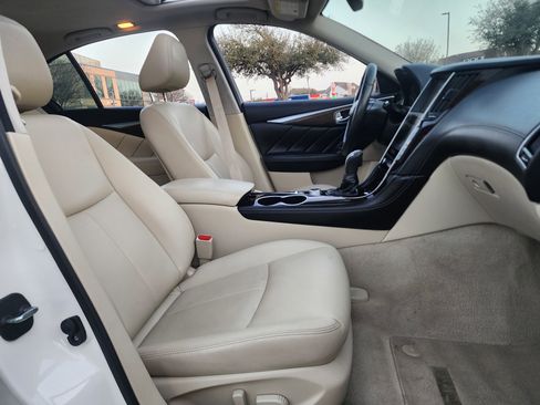 Used 2019 INFINITI Q50 Luxe w/ Essential Package (3.0T Luxe) image 14