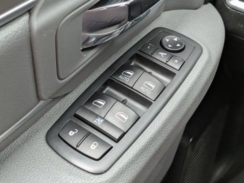 Used 2019 RAM 1500 Big Horn RWD image 22