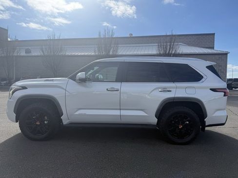 Used 2025 Toyota Sequoia Limited image 1