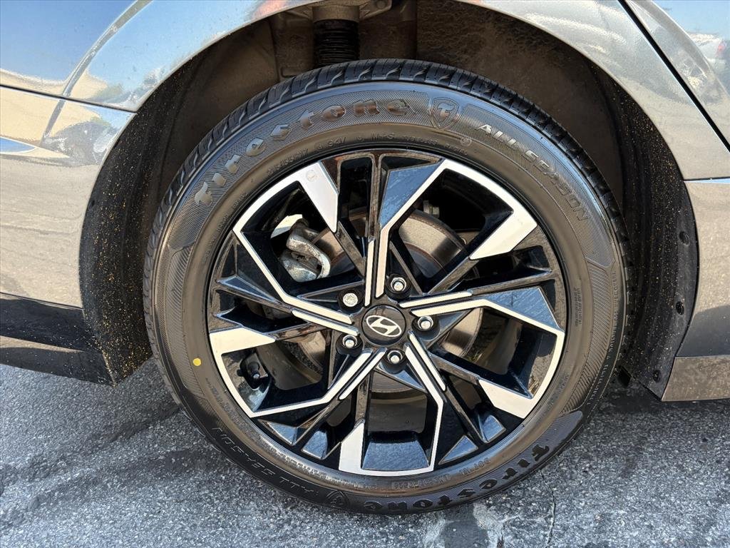 Certified 2025 Hyundai Sonata SEL FWD image 24
