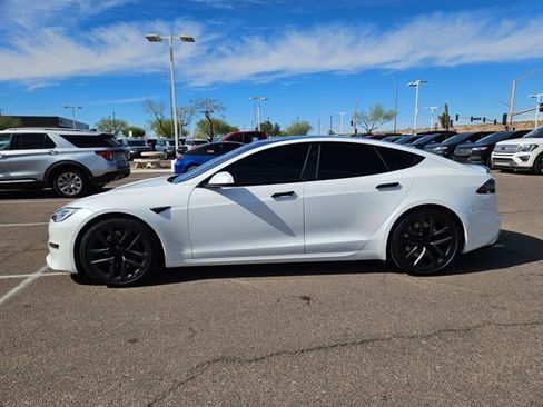 Used 2022 Tesla Model S Plaid image 9