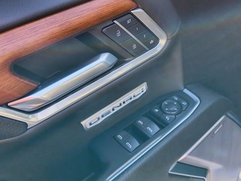 Used 2022 GMC Sierra 1500 Denali image 12