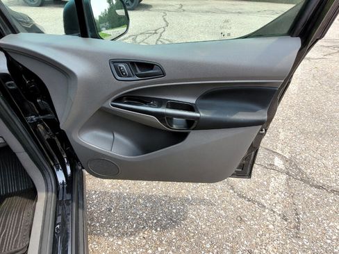 Used 2021 Ford Transit Connect XL image 17