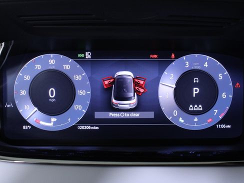 Used 2024 Land Rover Range Rover Evoque Dynamic SE image 24