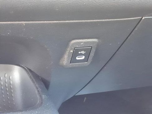 Used 2023 Toyota Corolla LE image 19