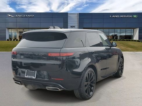 New 2026 Land Rover Range Rover Sport Dynamic SE AWD/4WD image 3