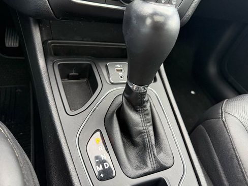 Used 2021 Jeep Cherokee Latitude Lux 80th Anniv w/ Quick Order Package 26U 80TH image 22