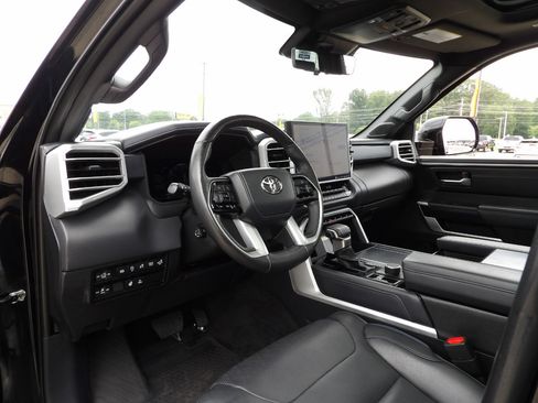 Used 2023 Toyota Tundra Platinum image 16