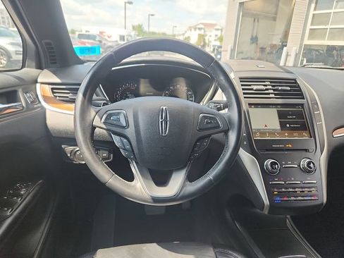 Used 2018 Lincoln MKC Reserve w/ Lincoln MKC Climate Package AWD/4WD image 9